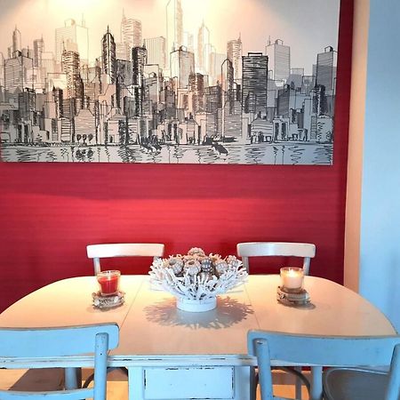 Paseo Del Rey - Fuengirola 2 Bedrooms Oceanfront Apartment Екстериор снимка